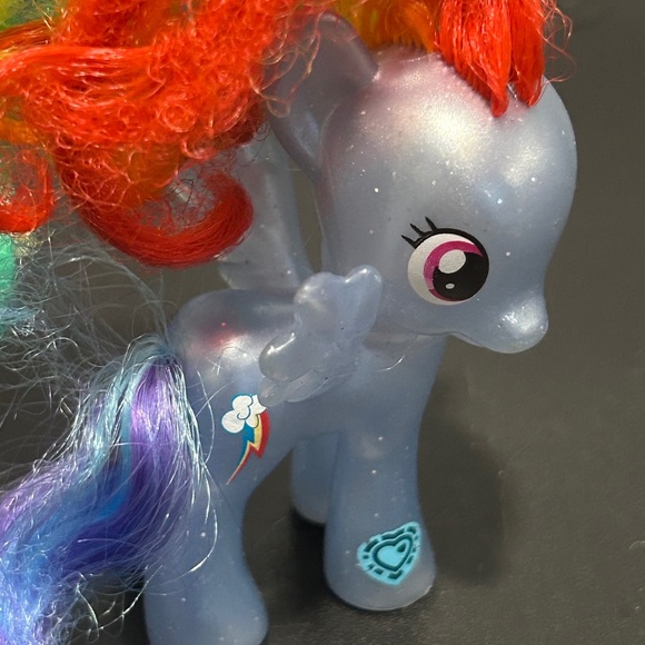 Gray and Red Building Blocks Set - Picture 9 of 14